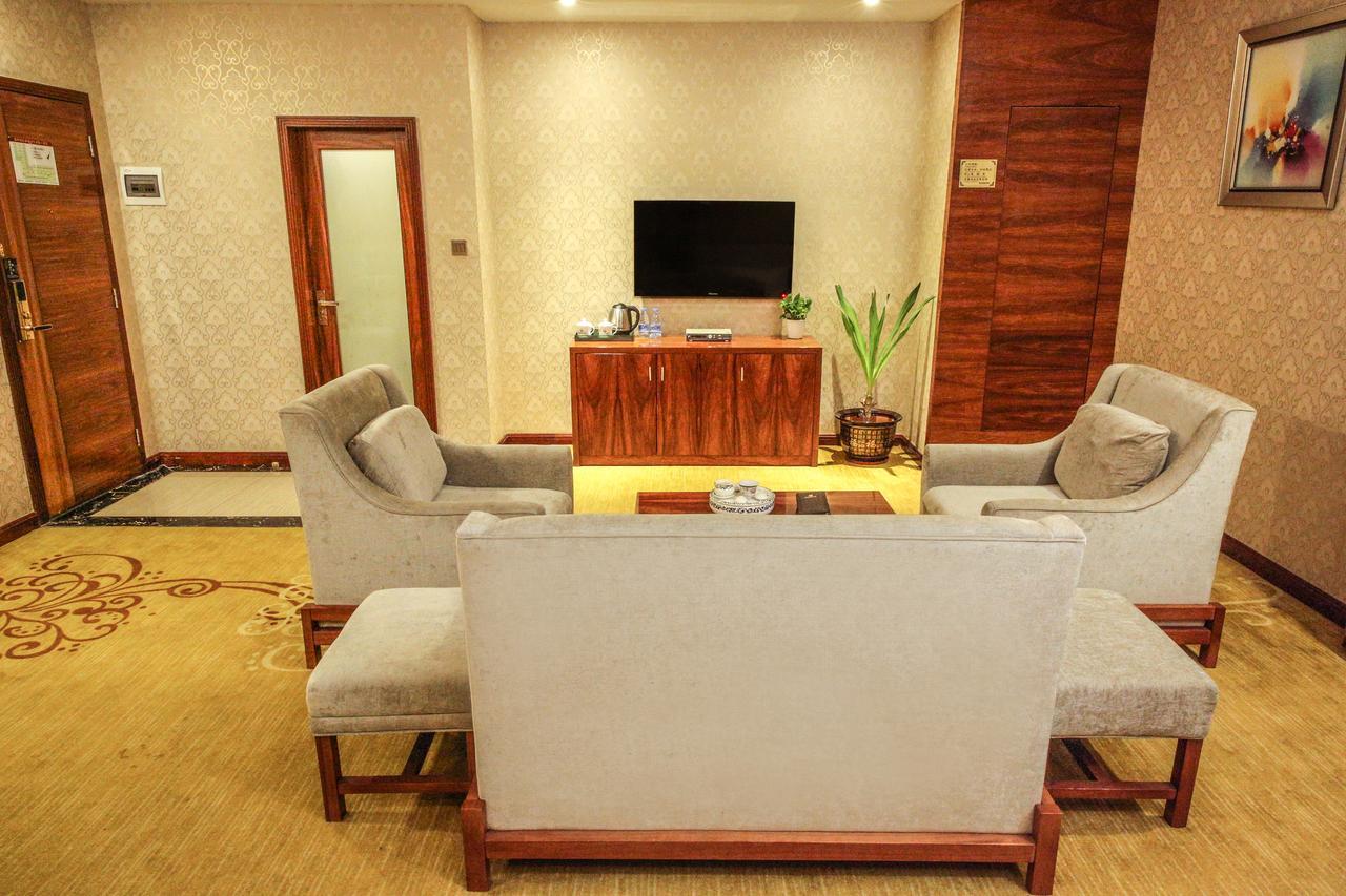 Oubon International Hotel Canton Extérieur photo